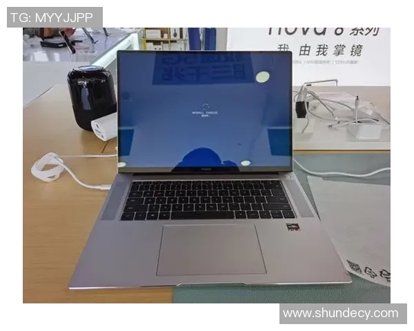 信仰与荣耀交织的绿茵传奇足球明星信仰背后的故事与启示