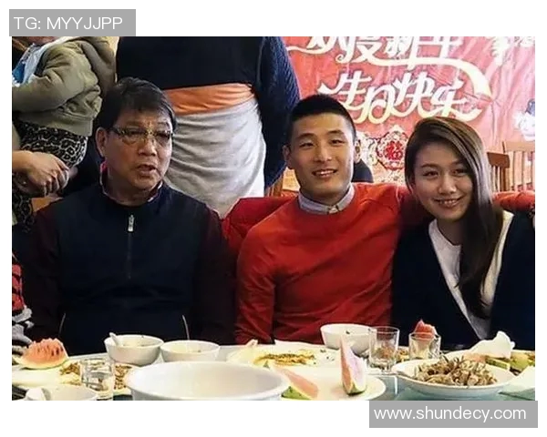 足球明星武磊的妻子是谁她的背景和生活揭秘 足球明星武磊的妻子是谁她的背景和生活揭秘