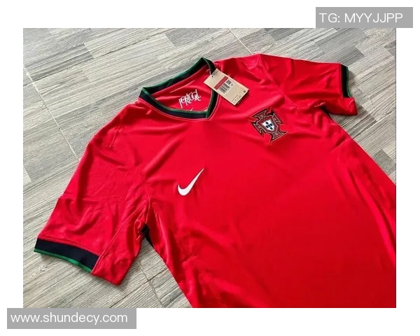 全球足球明星球衣的经典款式与收藏价值解析 全球足球明星球衣的经典款式与收藏价值解析